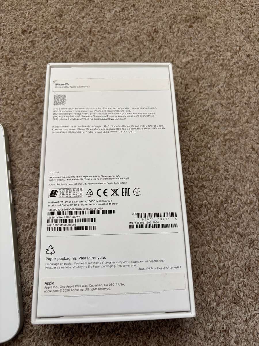 Apple iPhone 17e 256GB Dual SIM Immaculate Condition With Box - like new open box