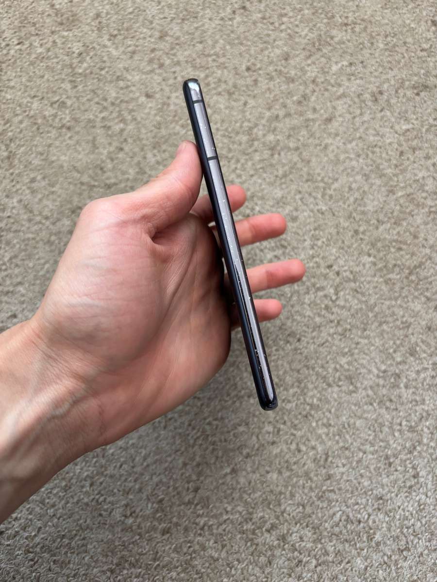 Samsung S21 5G 256gb 8gb ram Dual SIM with cover