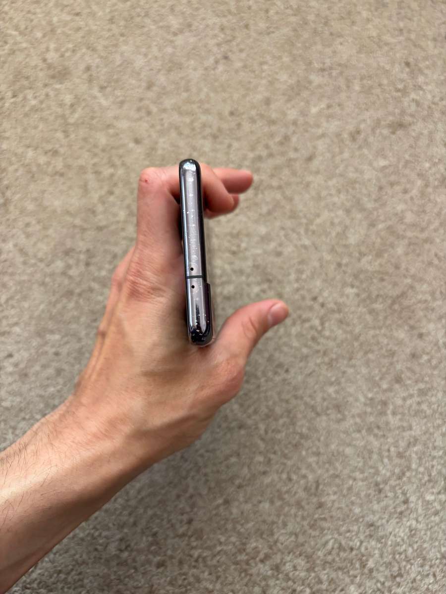 Samsung S21 5G 256gb 8gb ram Dual SIM with cover