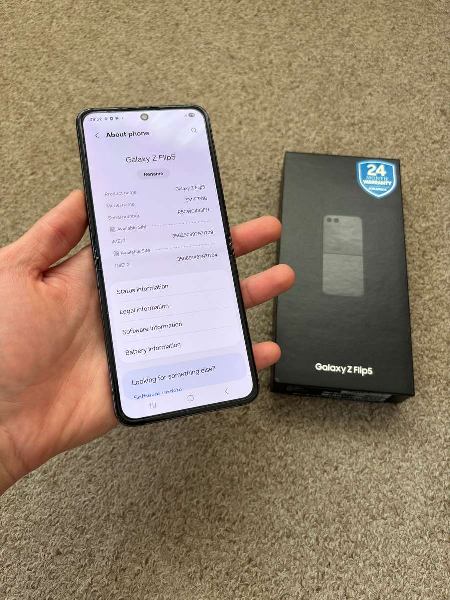 Samsung Galaxy Z Flip 5 256GB 8gb ram Dual sim with box