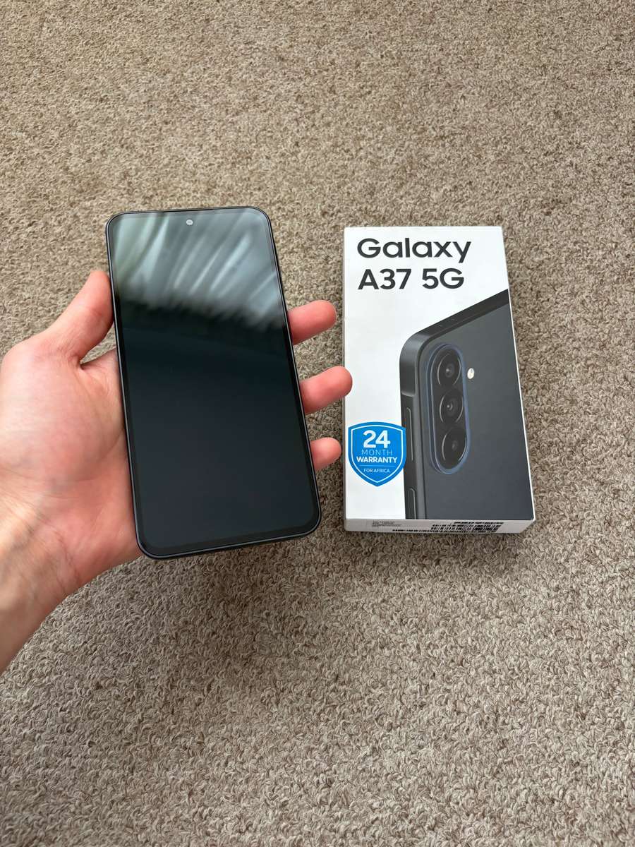 Samsung A37 5G Dual SIM 256gb 8gb ram Immaculate condition with box