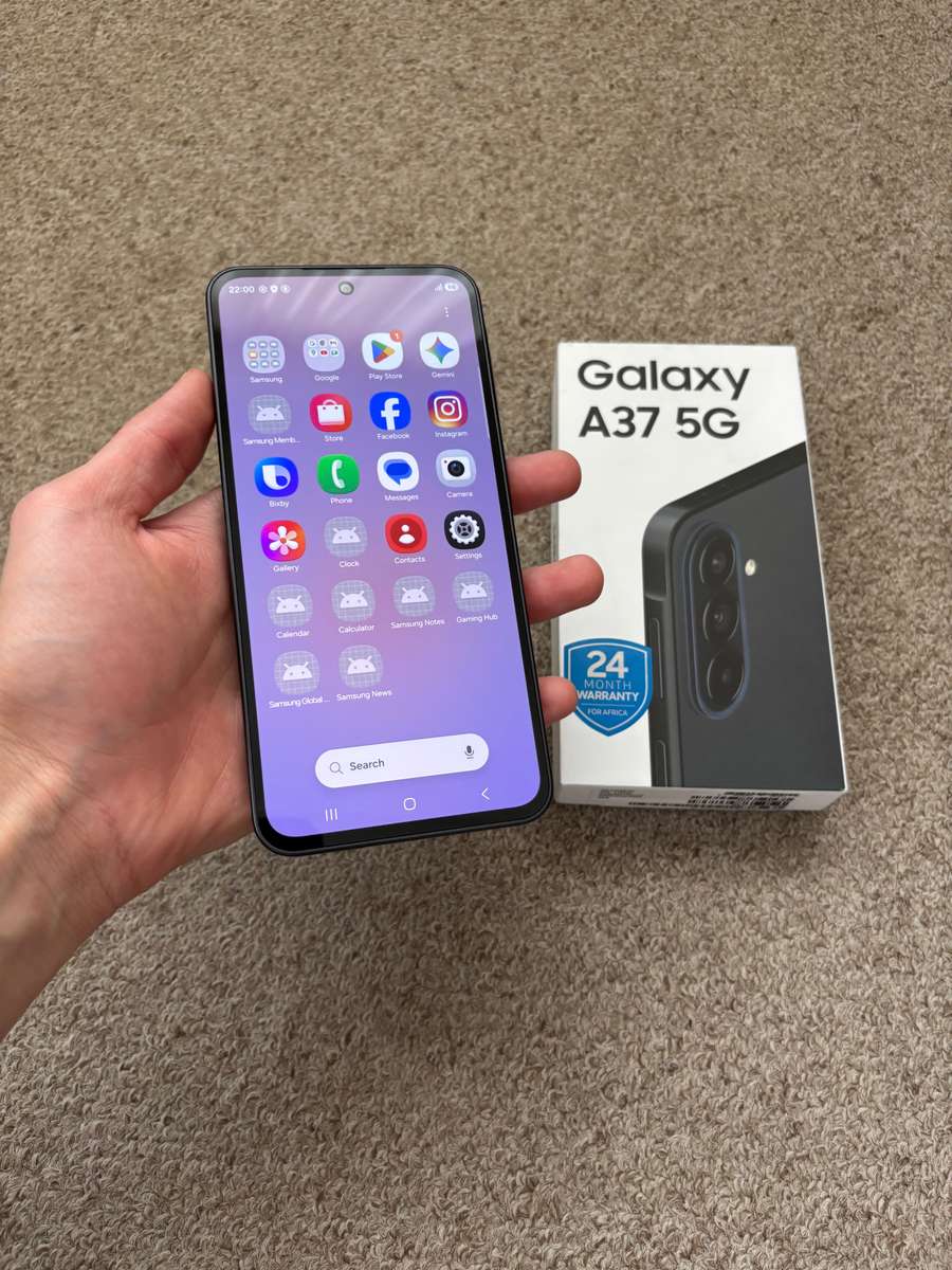 Samsung A37 5G Dual SIM 256gb 8gb ram Immaculate condition with box
