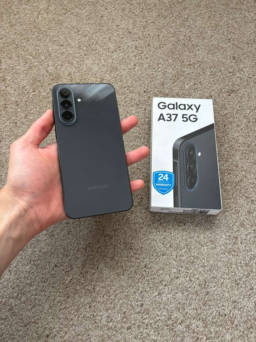Samsung A37 5G Dual SIM 256gb 8gb ram Immaculate condition with box