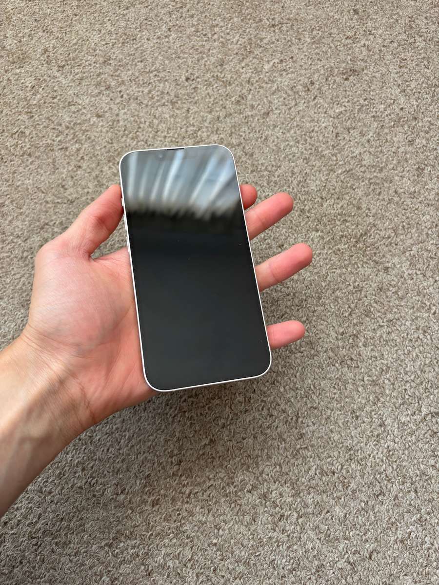 iPhone 13 Dual sim 128gb good condition with cover - Pink