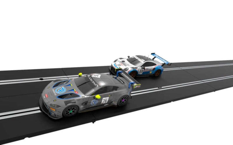 Scalextric ARC AIR World GT - 1/32 Scale - Scalextric - SCAC1434M