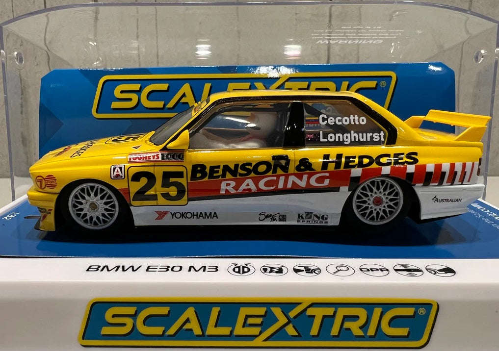 BMW E30 M3 Bathurst 1000 1992 Longhurst 1/32 Scale Scalextric SCAC4401