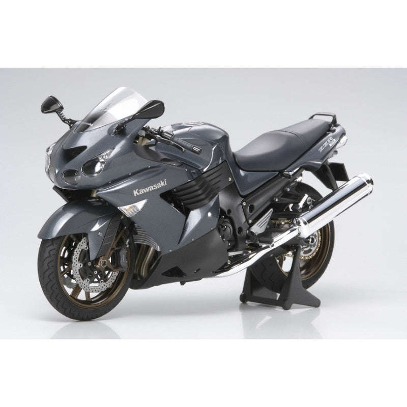 Kawasaki ZZR 1400 1/12 Scale Tamiya 14111