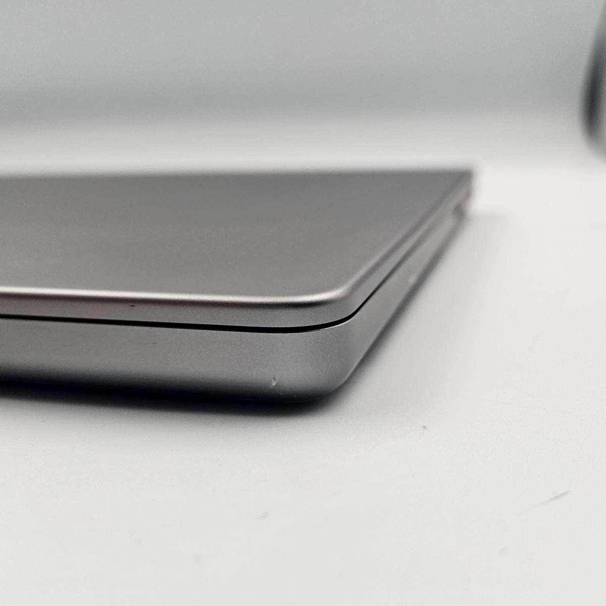 Macbook Pro (14inch, 2021, M1Pro, 16GB/ 512GB)- Grade A