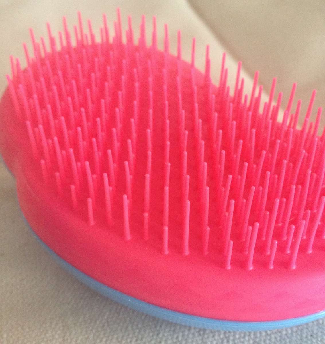 Soft Bristle Wig/Weave Tangle Remover