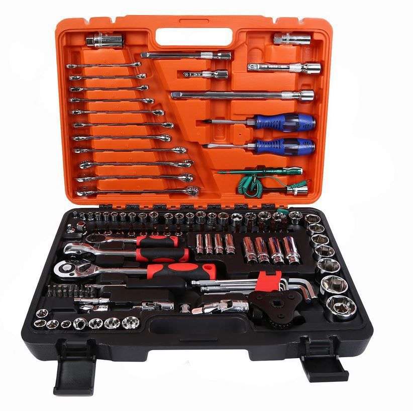 121 Piece Combination Socket and Wrench Set