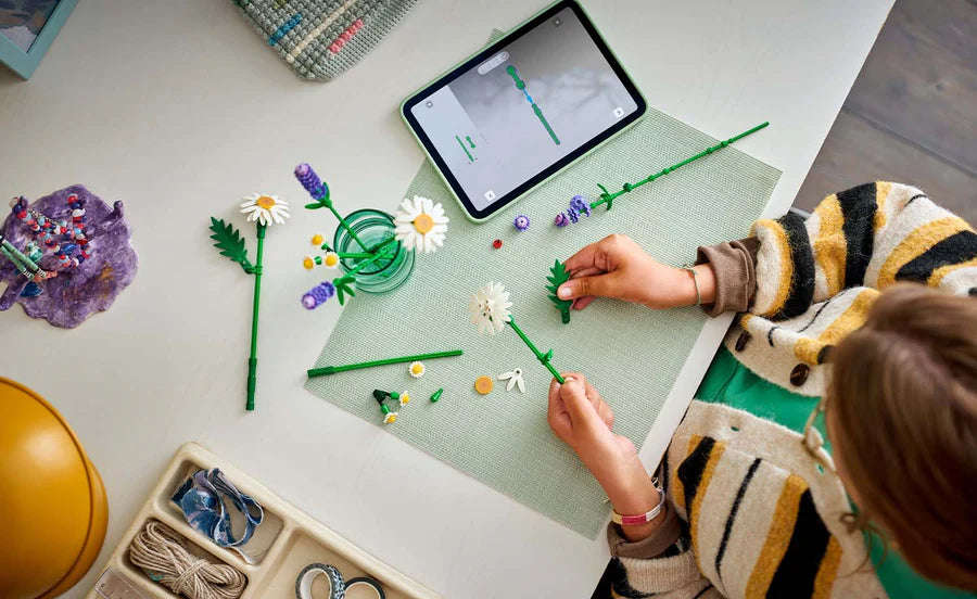 LEGO® Botanicals Daisies 11508  133-Piece Floral Building Set