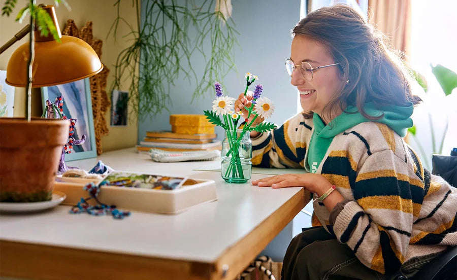 LEGO® Botanicals Daisies 11508  133-Piece Floral Building Set
