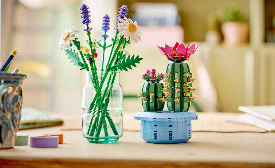 LEGO® Botanicals Daisies 11508  133-Piece Floral Building Set