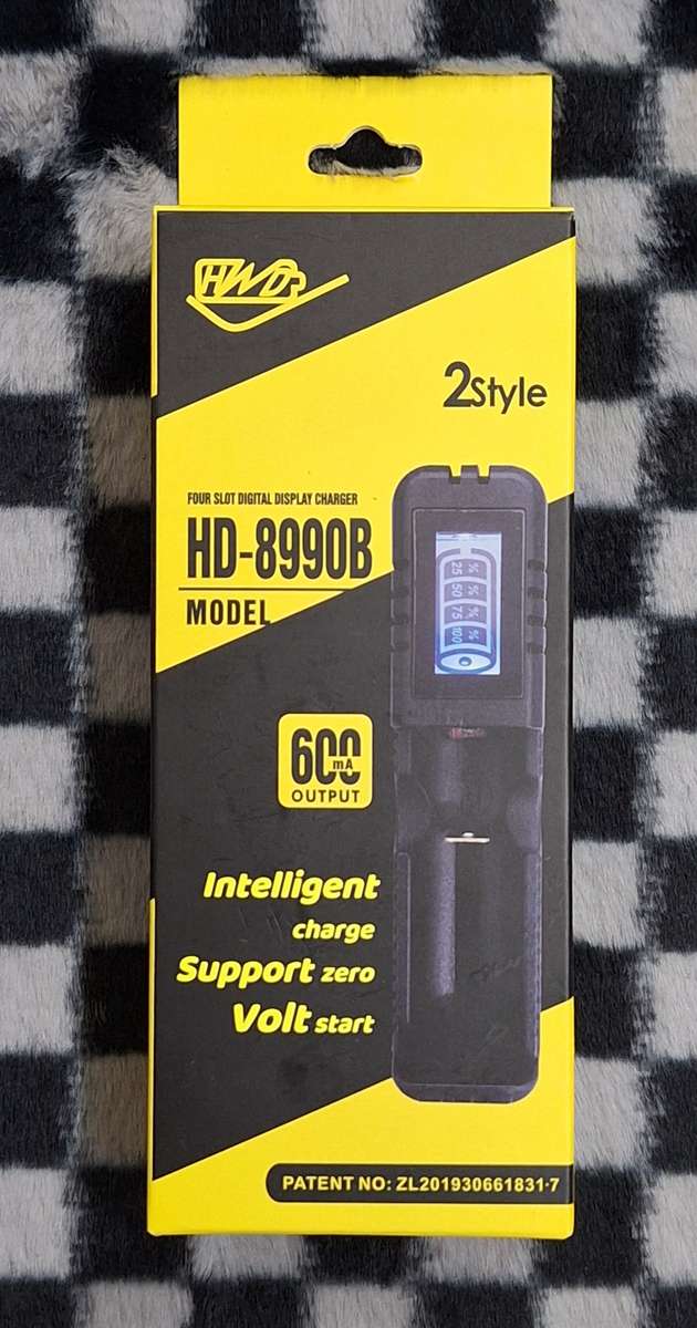 LED Screen 1 Slot Lithium Battery Charger - Output 4.2V 600mA