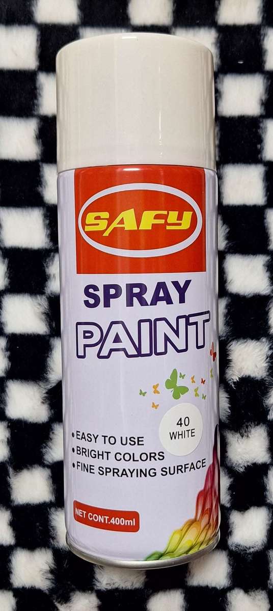 40 White Spray Paint - 400ml