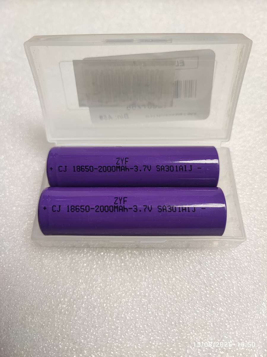2pc 3.7V 18650 2000mah Rechargable Lithium Battery