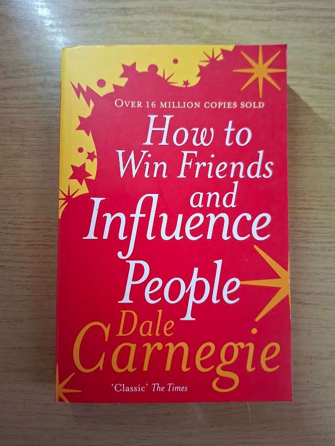 How to Win Friends and Influence People by Dale Carnegie (Second Hand Paperback)