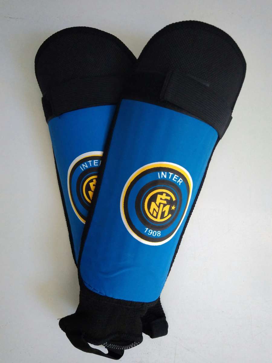 Inter Milan Club Classic Shinpad