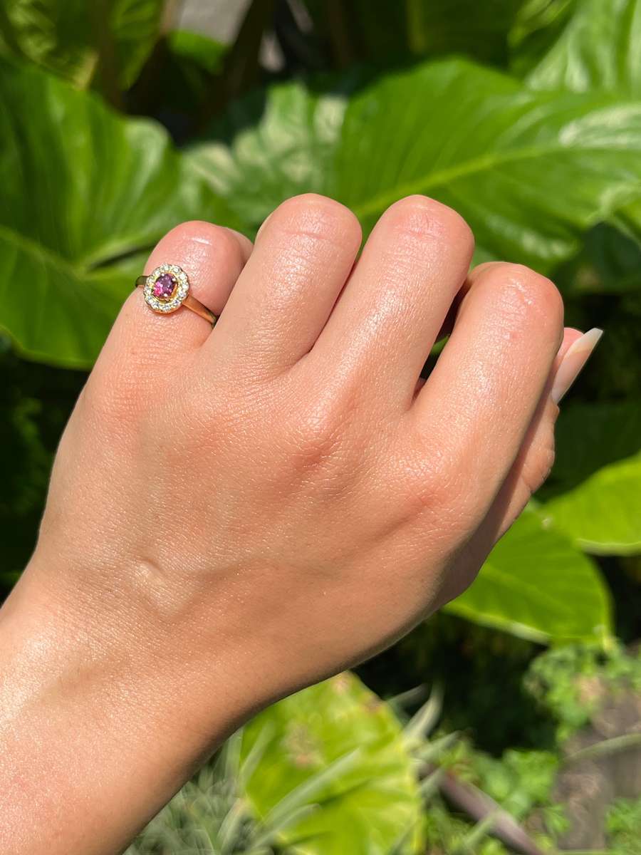 Vintage, 18K gold ruby and diamond ring