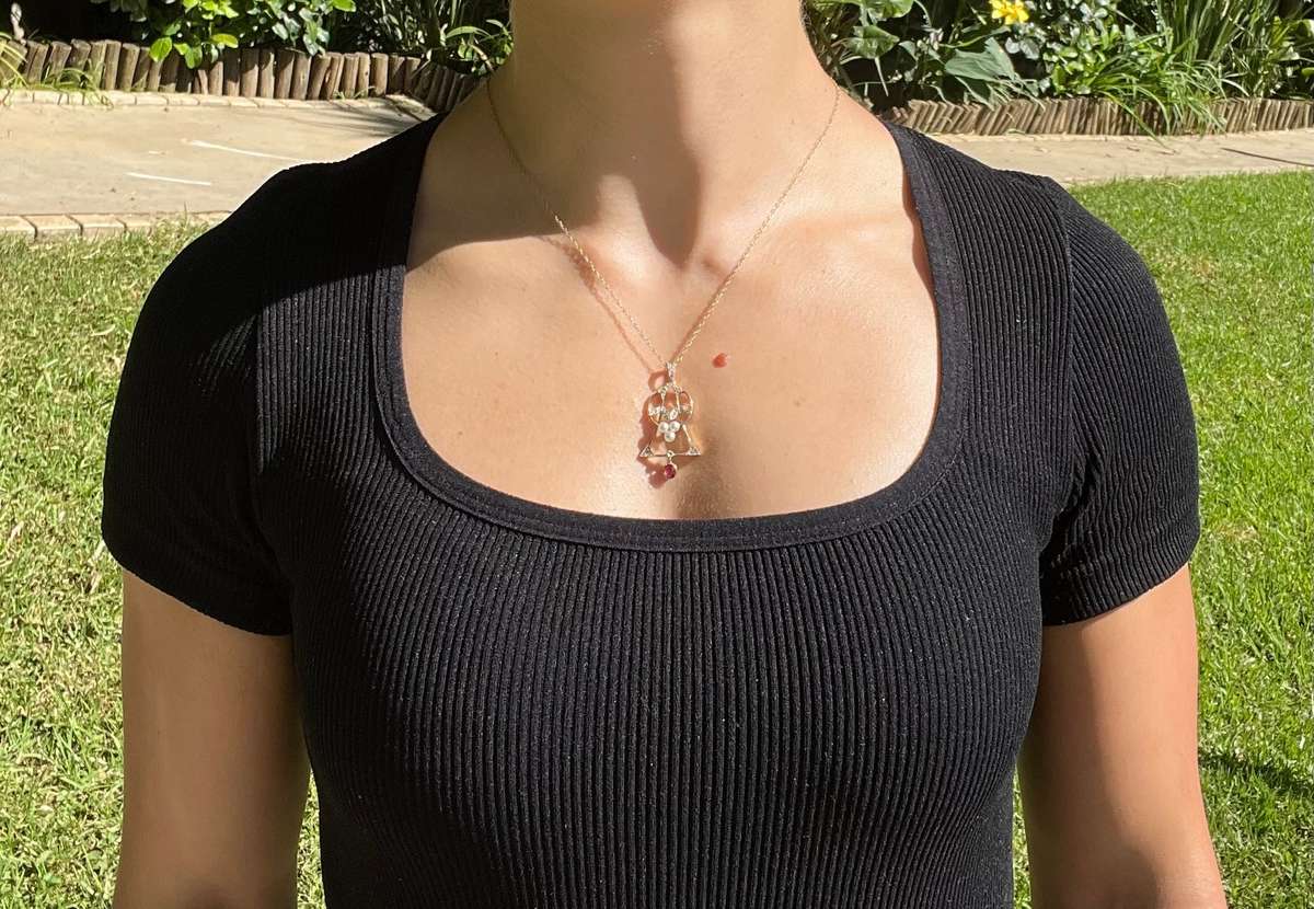 Art Nouveau, 18K gold ruby, diamond and pearl pendant
