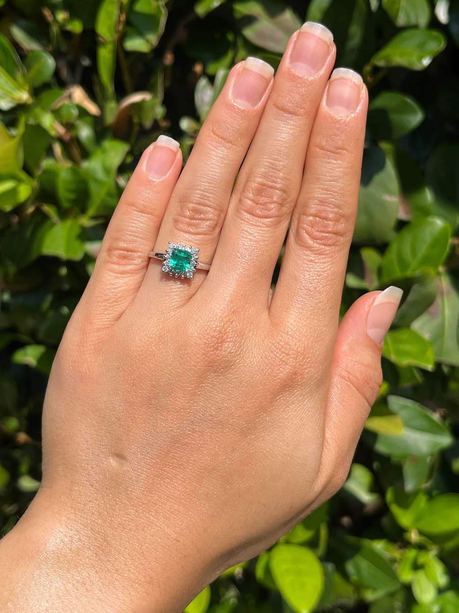 Estate, 18K gold emerald and diamond ring