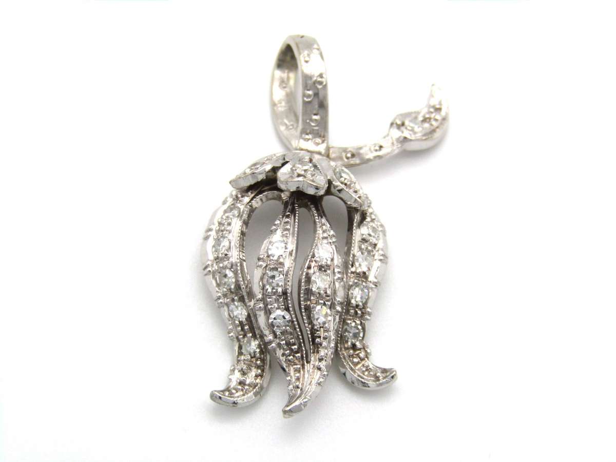 Edwardian, 9K gold diamond pendant