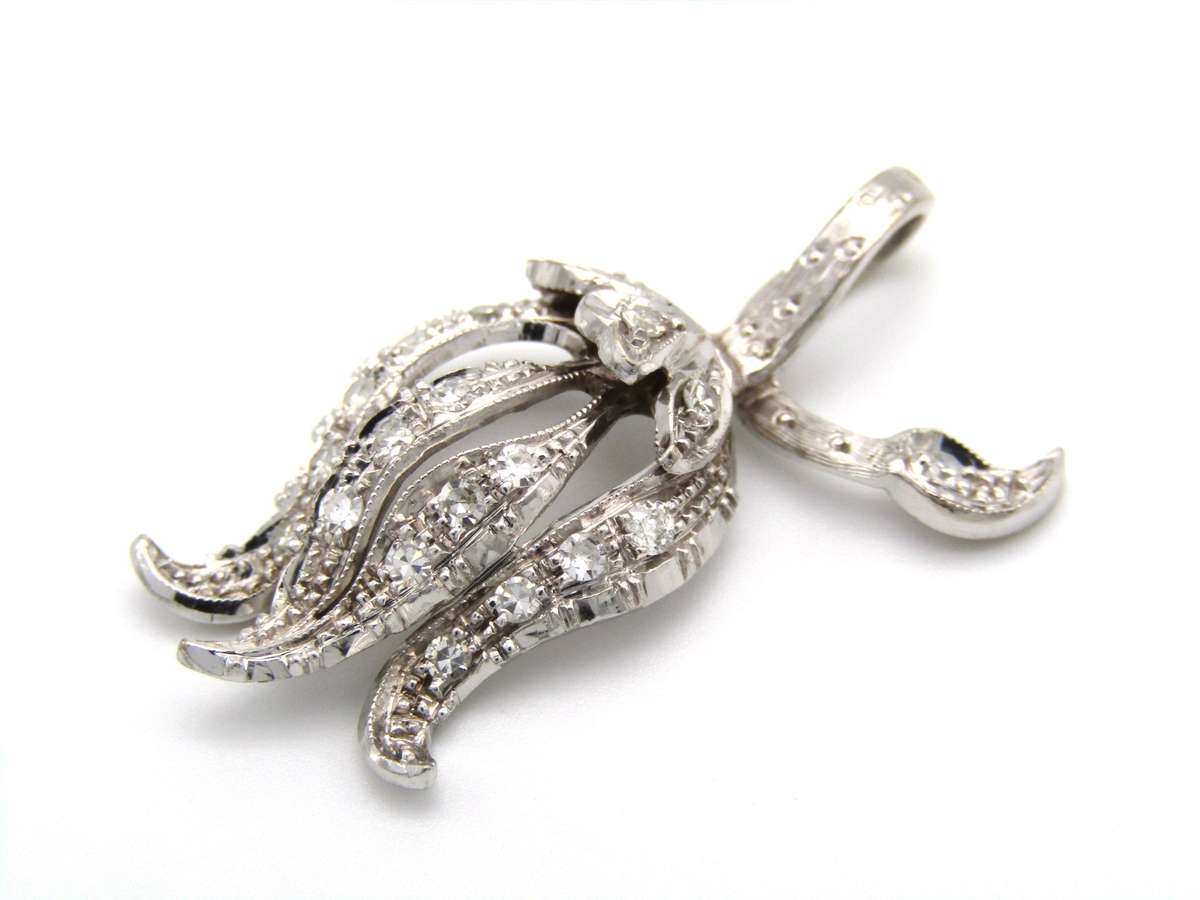 Edwardian, 9K gold diamond pendant