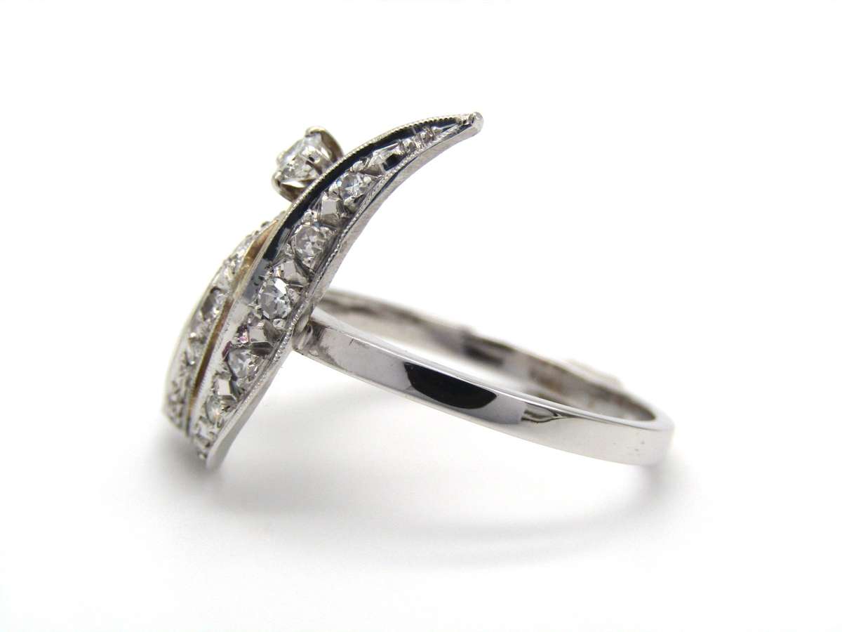 Edwardian, 18K gold diamond 'tulip' ring
