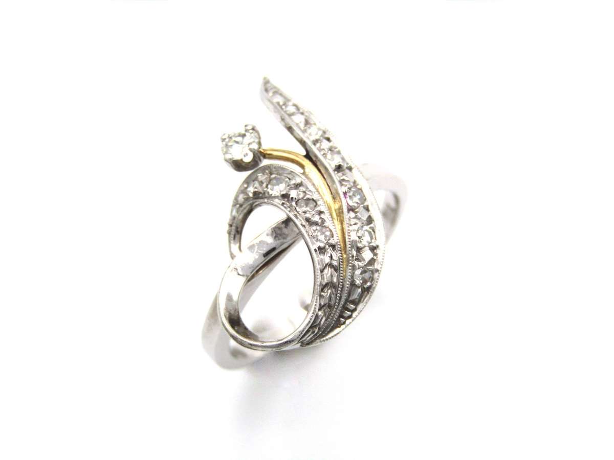 Edwardian, 18K gold diamond 'tulip' ring