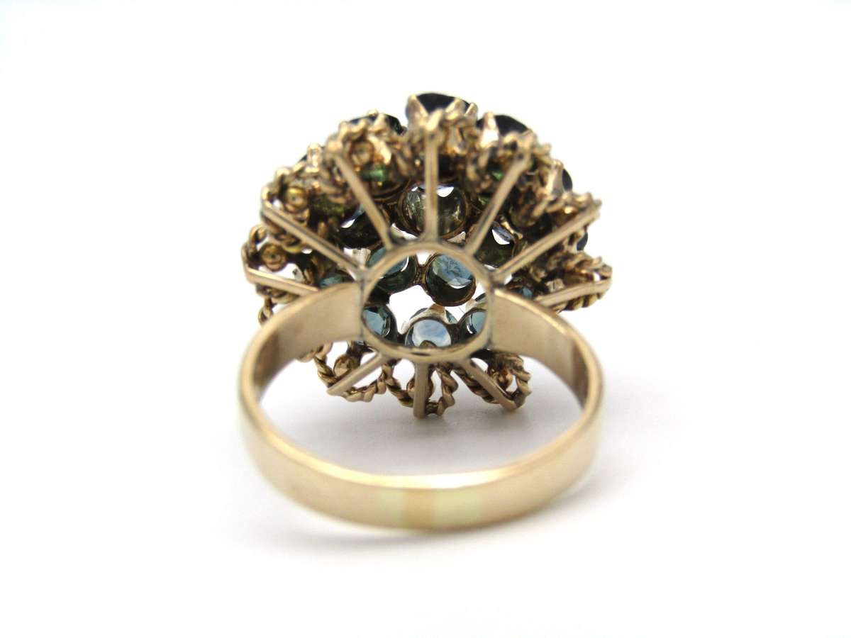Mid-century, 9K gold 'Thai Princess' sapphire ring