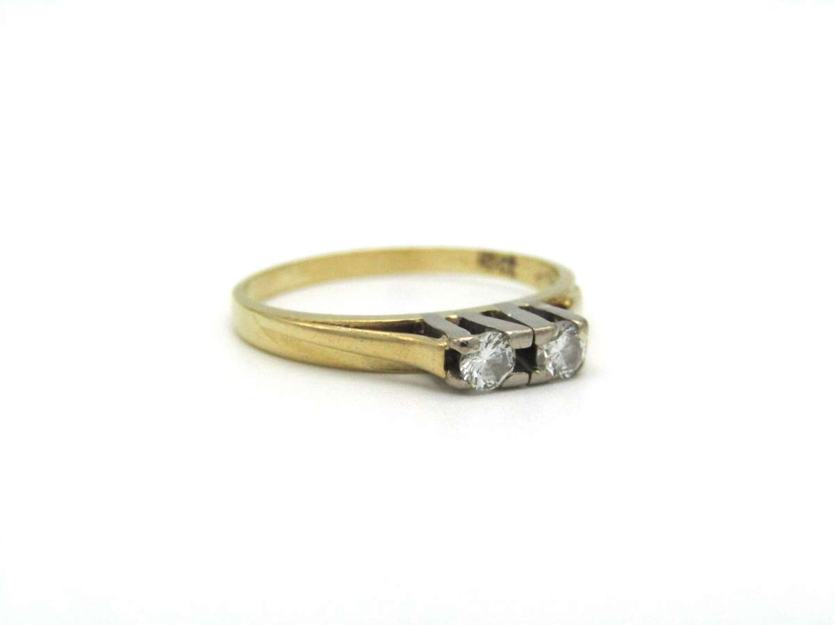 Vintage, 18K gold diamond ring