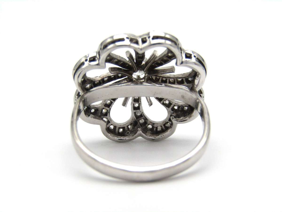 Mid-century, 18K gold diamond flower ring