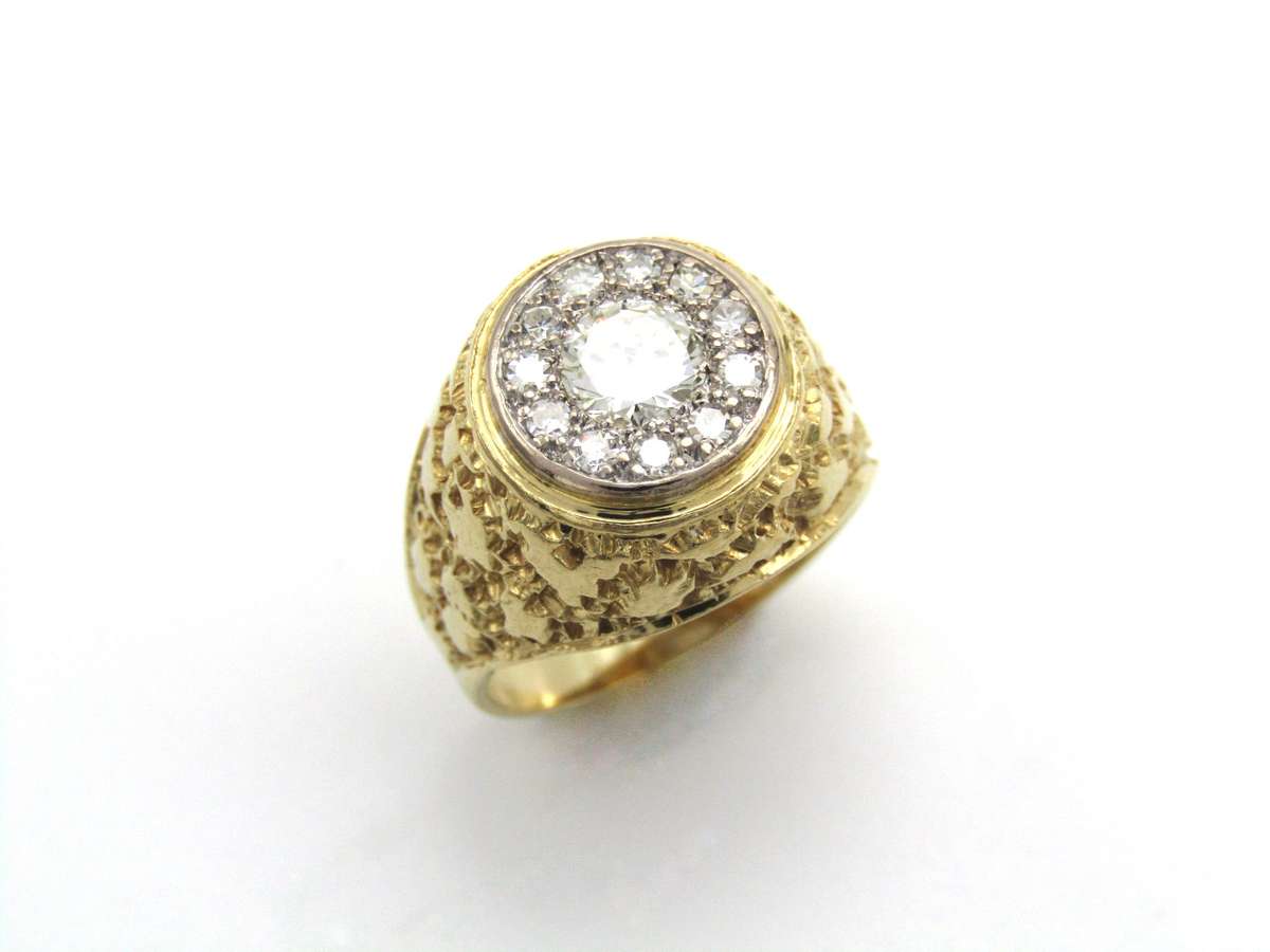 Vintage, 18K gold diamond cluster ring, c.1970s