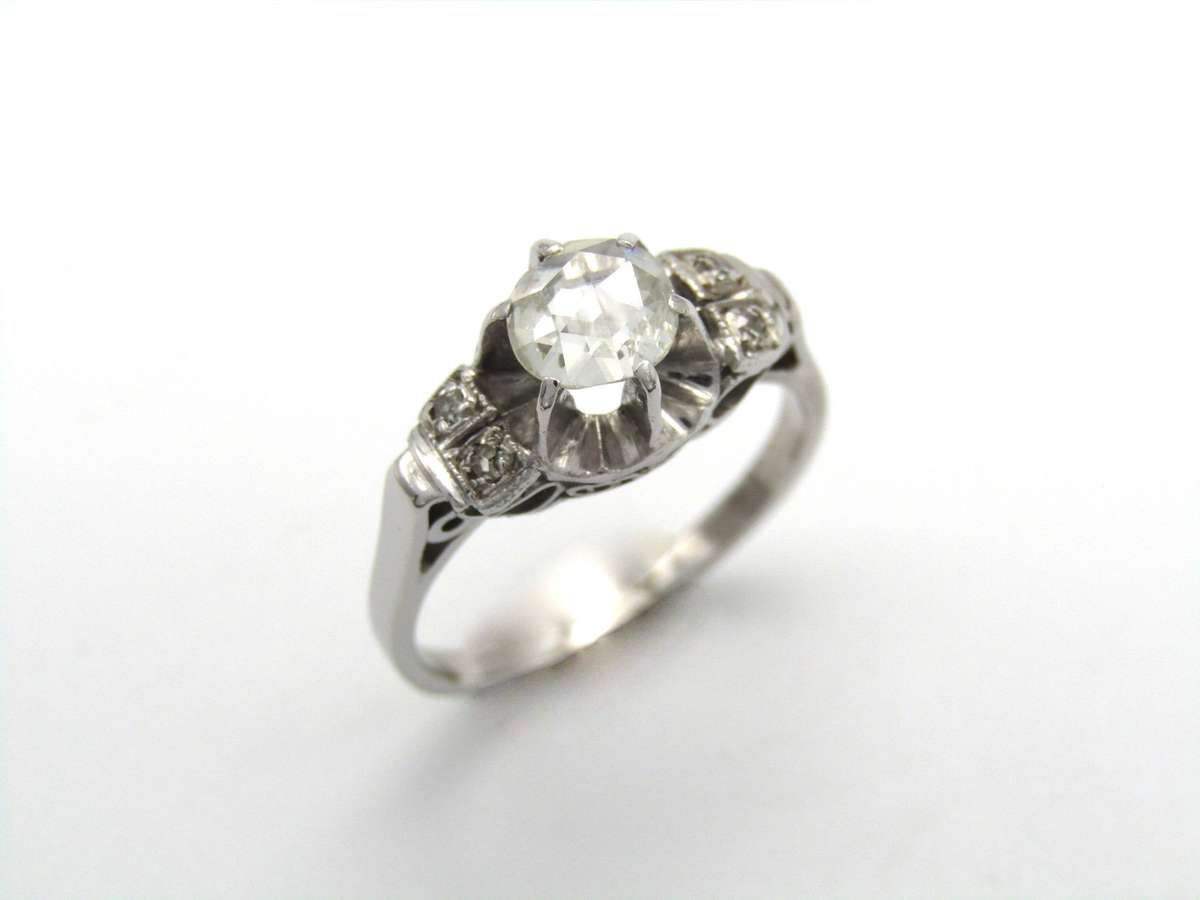 Vintage, 18K gold rose-cut diamond ring, c.1930s