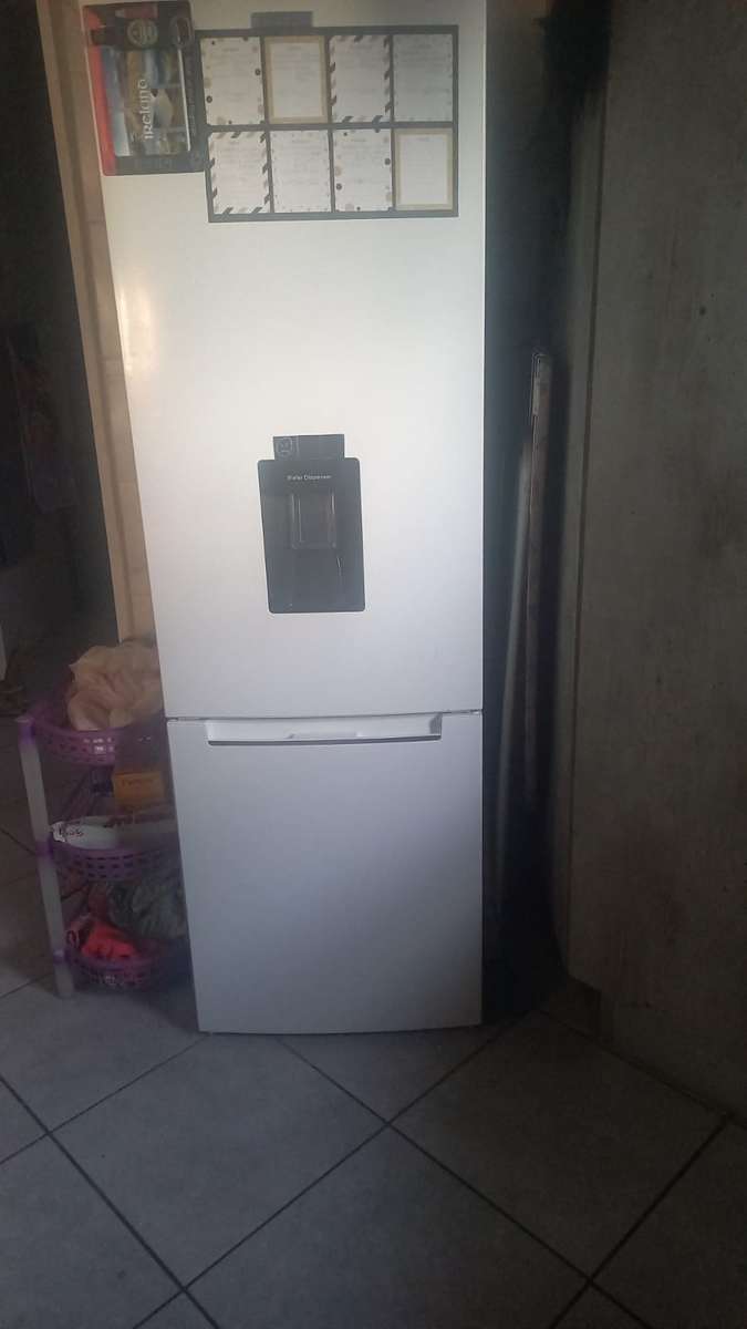 Russel Hobbs fridge