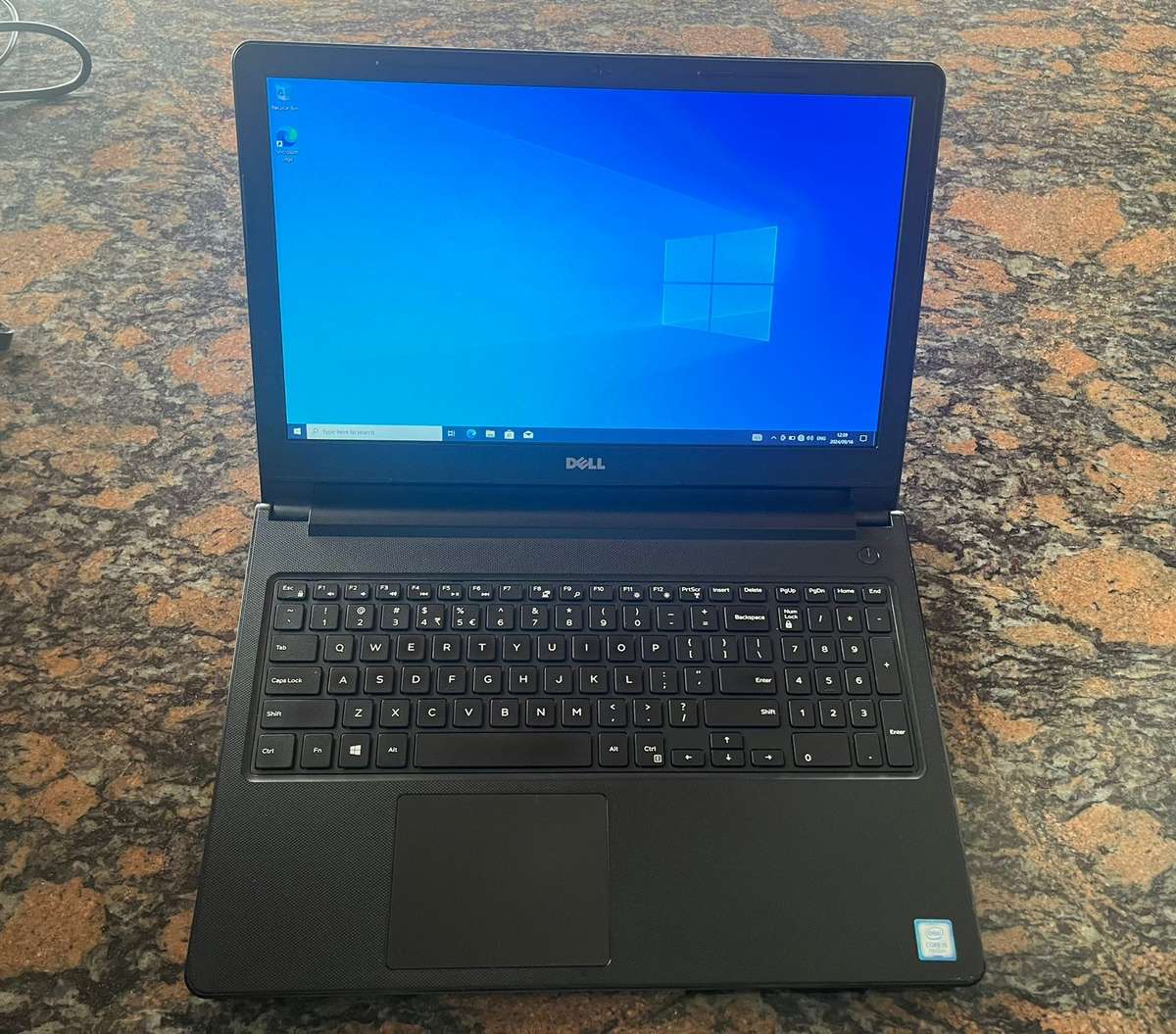 Dell Inspiron 15
