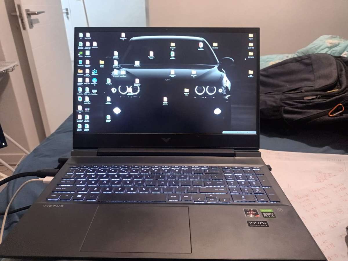 Hp victus gaming laptop AMD Ryzen 7 5800H (up to 4.4 GHz max boost clock,16 MB L3 cache, 8 co...