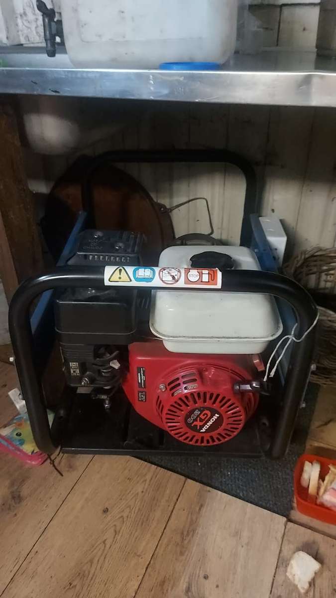 Generator hx 3000 C5 Kohler SDMO Honda generator