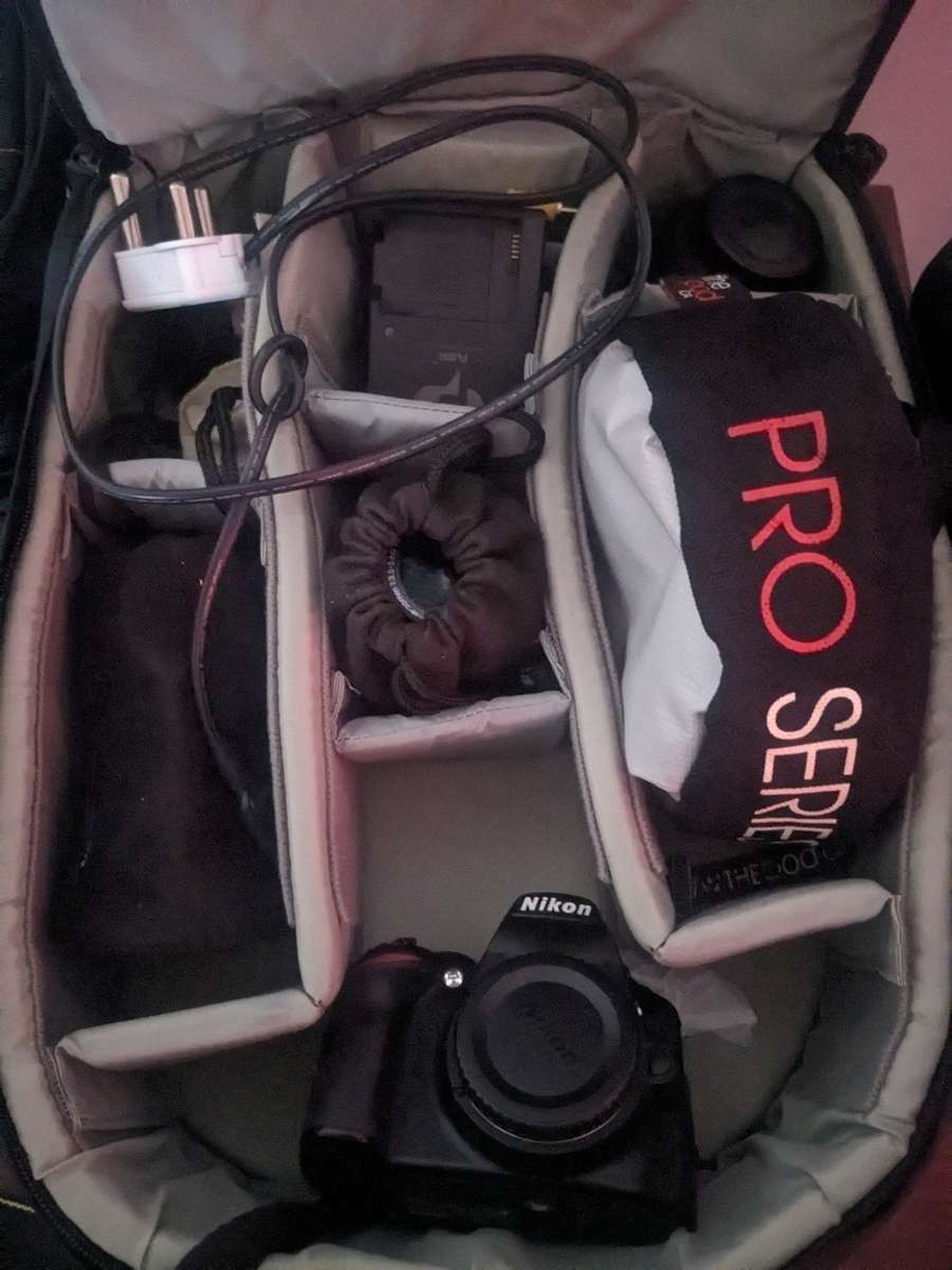 Nikon d3200 camera combo