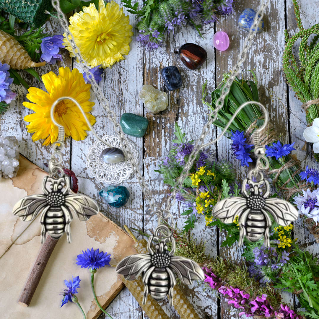 Bee Harmony Necklace & Earring Set