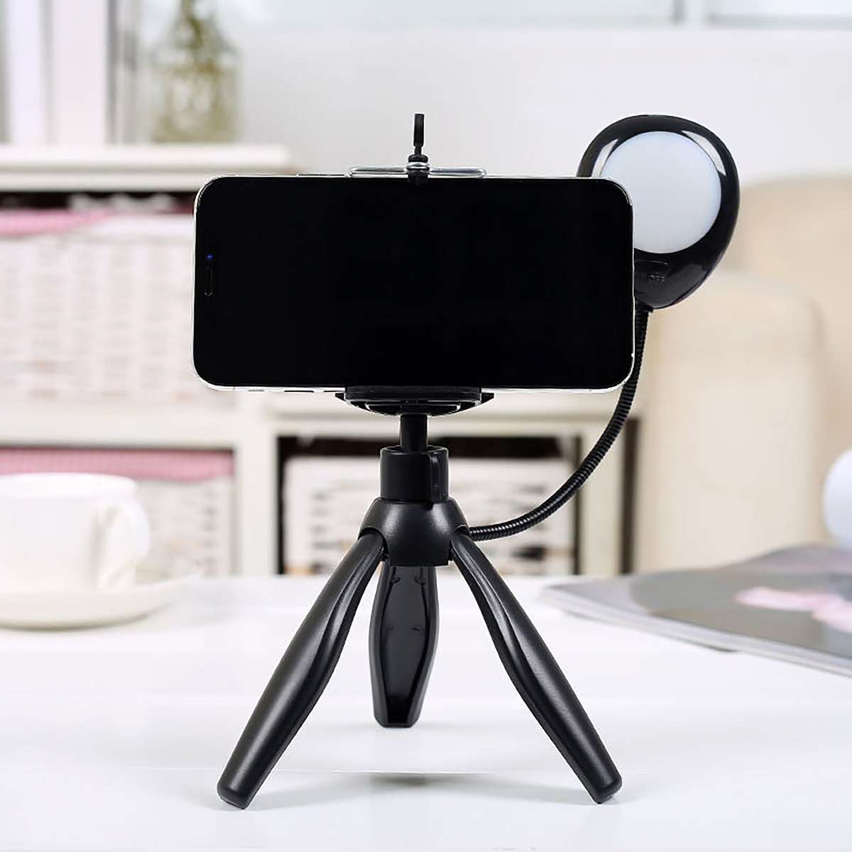 360 Degree Rotate Mini Smartphone Tripod with Selfie Light Ring Lamp