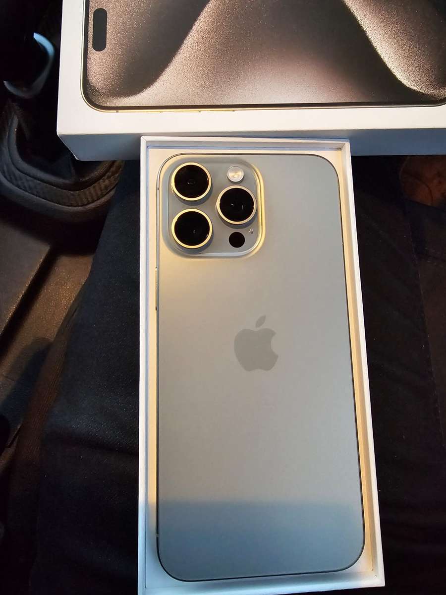 iPhone 15 Pro Max 256GB (Pre-owned)