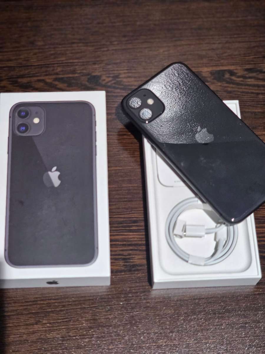 iPhone 11 64GB (Pre-owned)