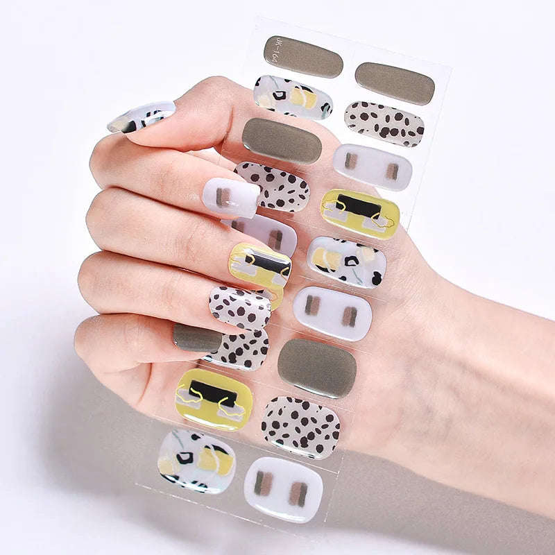 Abstract Mash-up Gel Nail Strips