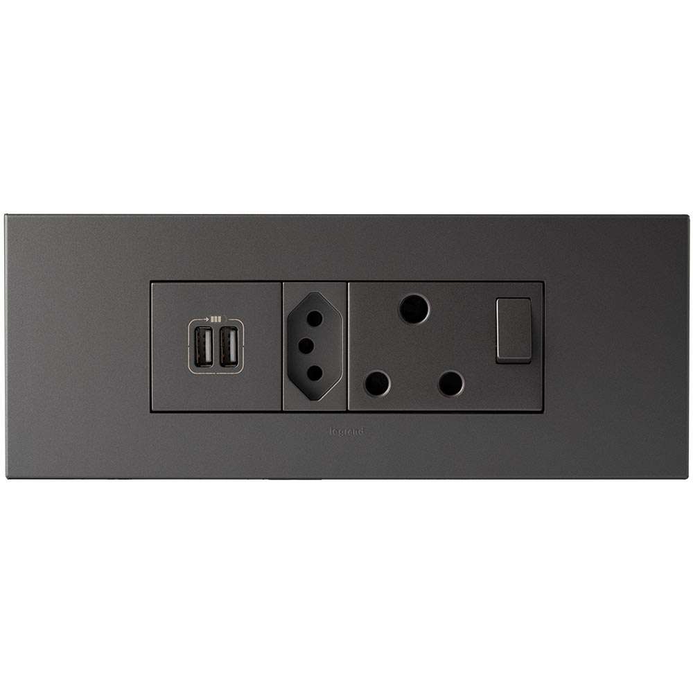 Legrand Arteor 6-Module Power Cluster 2x USB Type-A + V-Slim + RSA Socket
