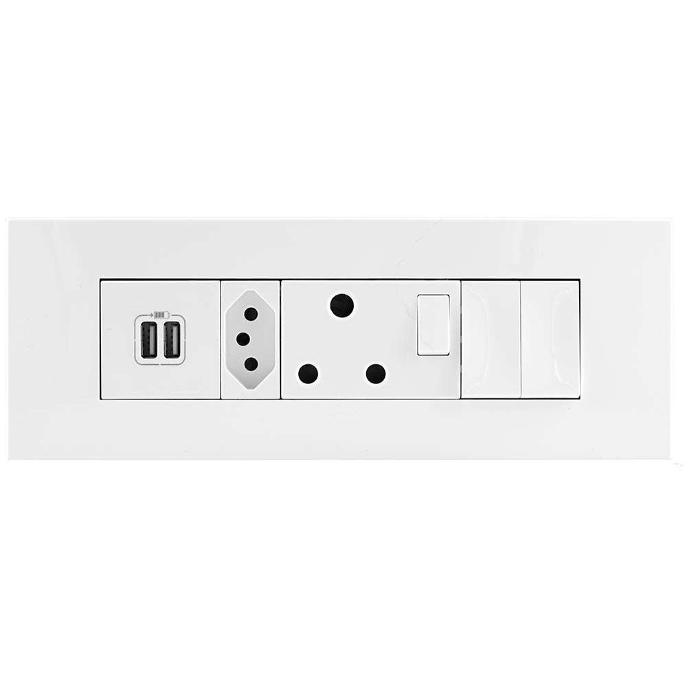 Legrand Arteor 8-Module Power Cluster 2x USB Type-A + V-Slim + RSA Socket + 2x Switches