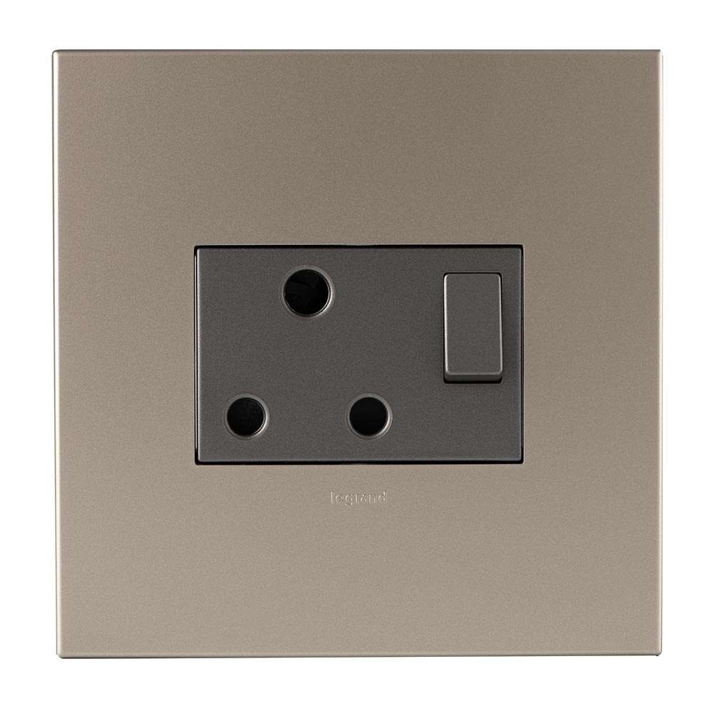 Legrand Arteor Single RSA Socket 4x4