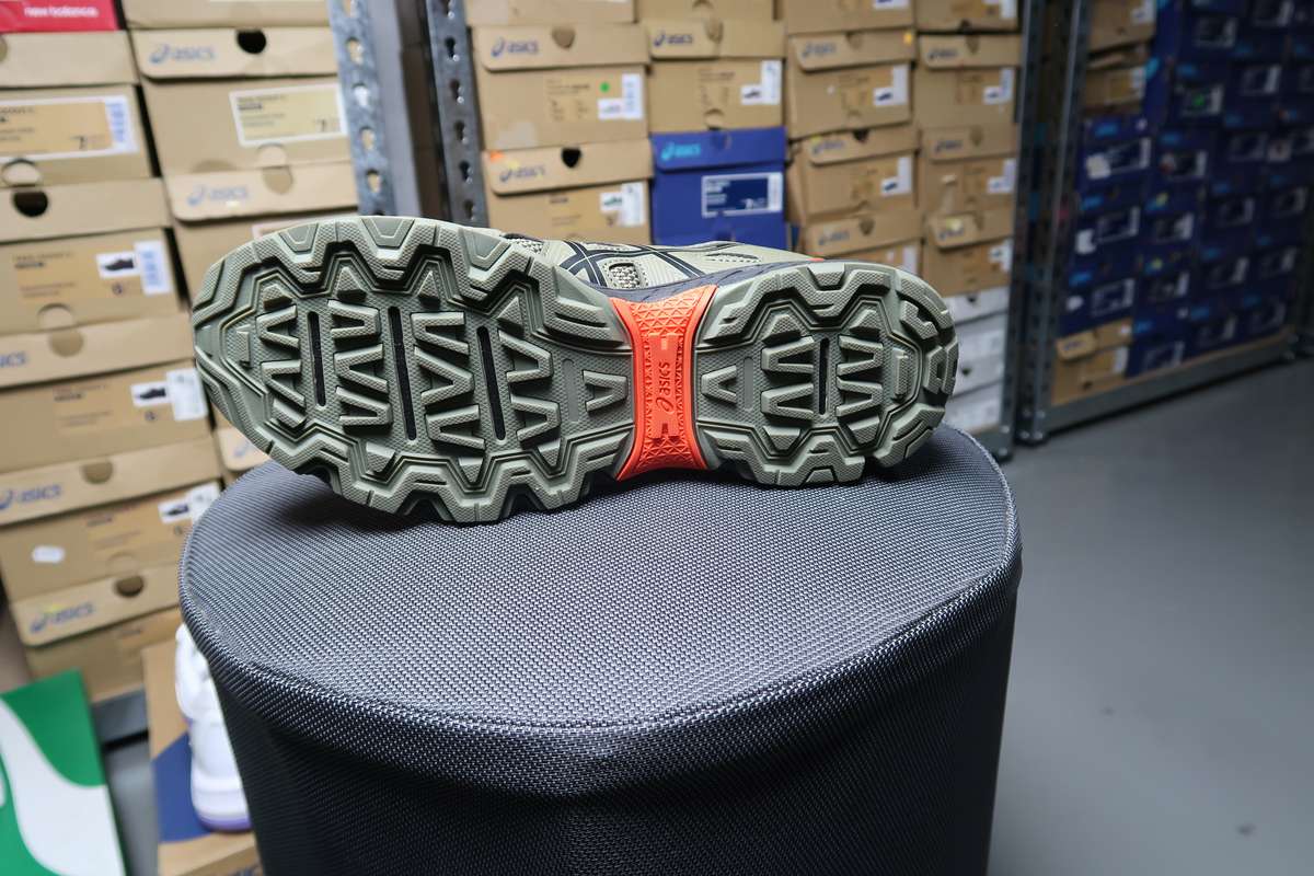 ASICS GEL VENTURE 8 MEN MANTLE GREEN/BLACK TRAIL RUNNING SHOE