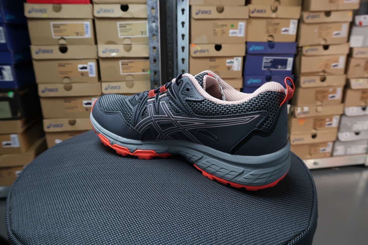 ASICS VENTURE 8 WOMEN TRAIL RUNNING SHOE