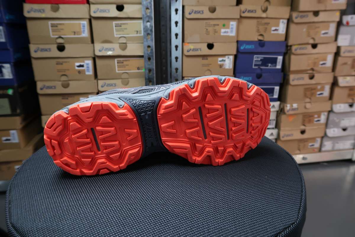 ASICS VENTURE 8 WOMEN TRAIL RUNNING SHOE